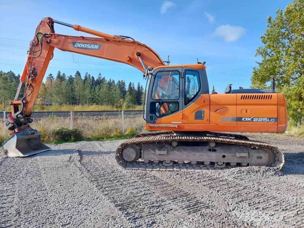 Doosan DX 225 LC Bageri guseničari
