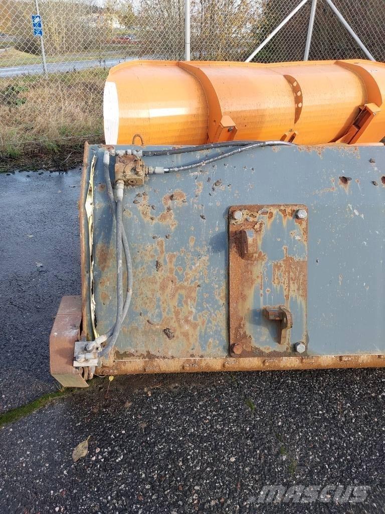 Stark HK 1200 Posipači soli i peska