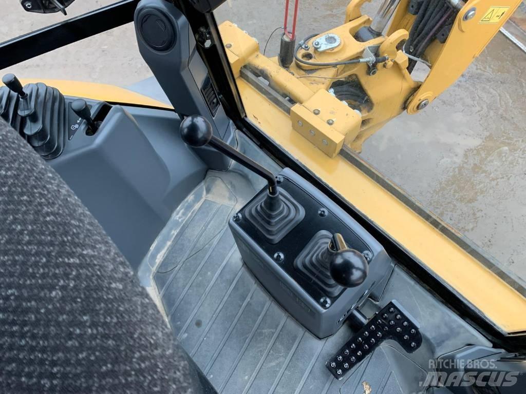 CAT 427 F 2 Rovokopači