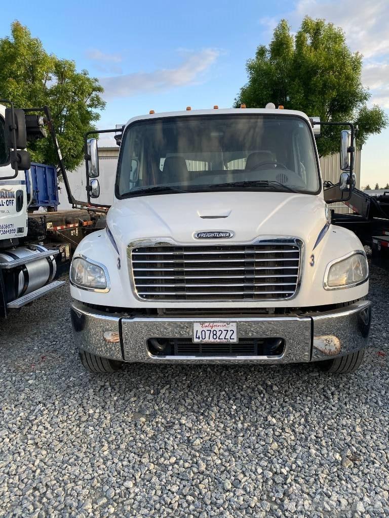 Freightliner CB Kamioni za podizanje kablova
