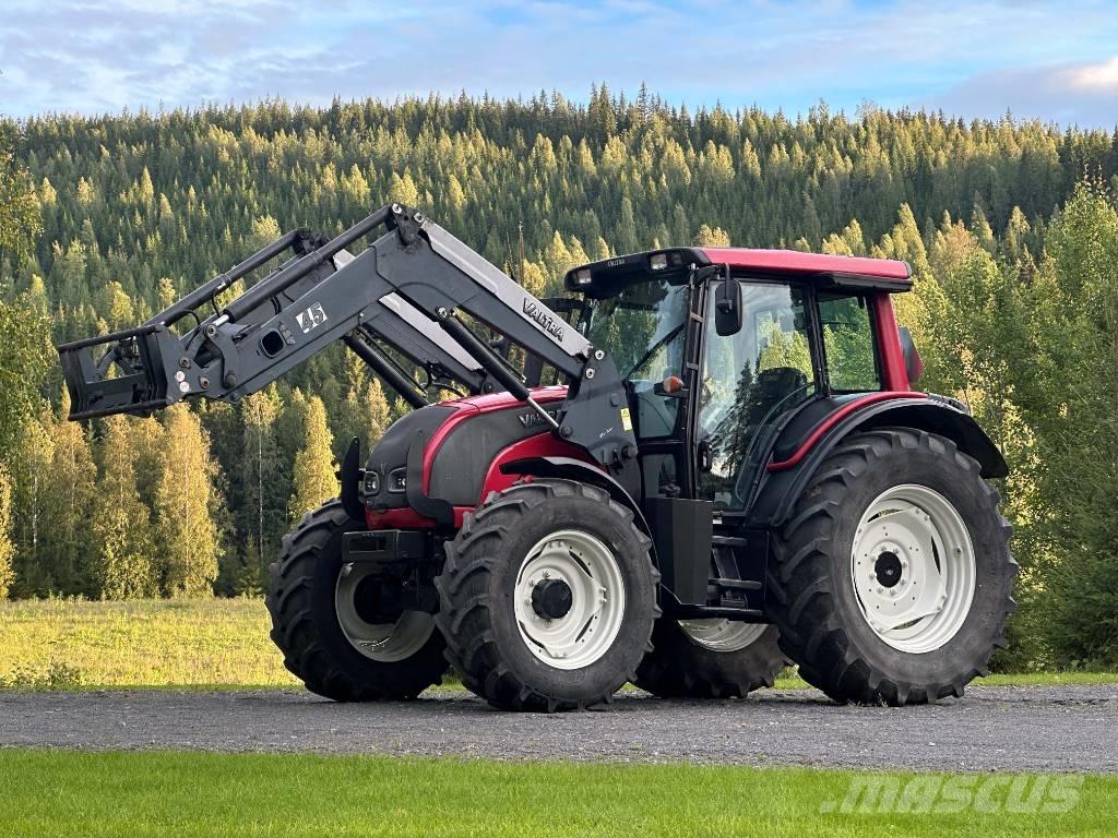 Valtra N 111 HiTech Traktori