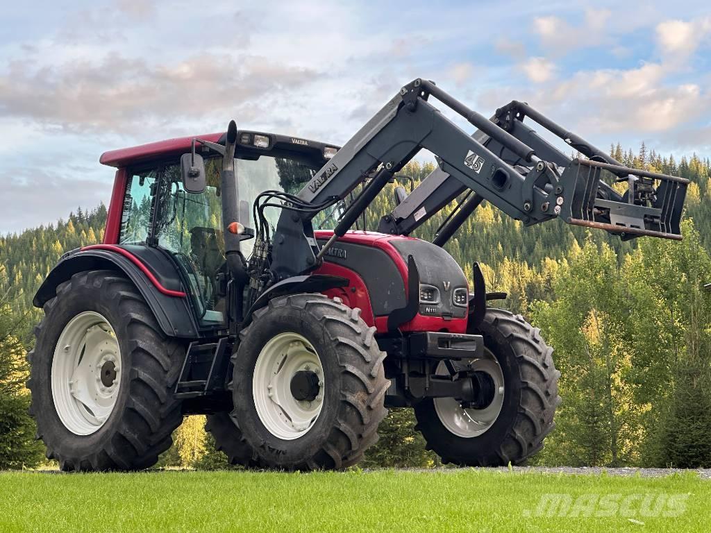 Valtra N 111 HiTech Traktori