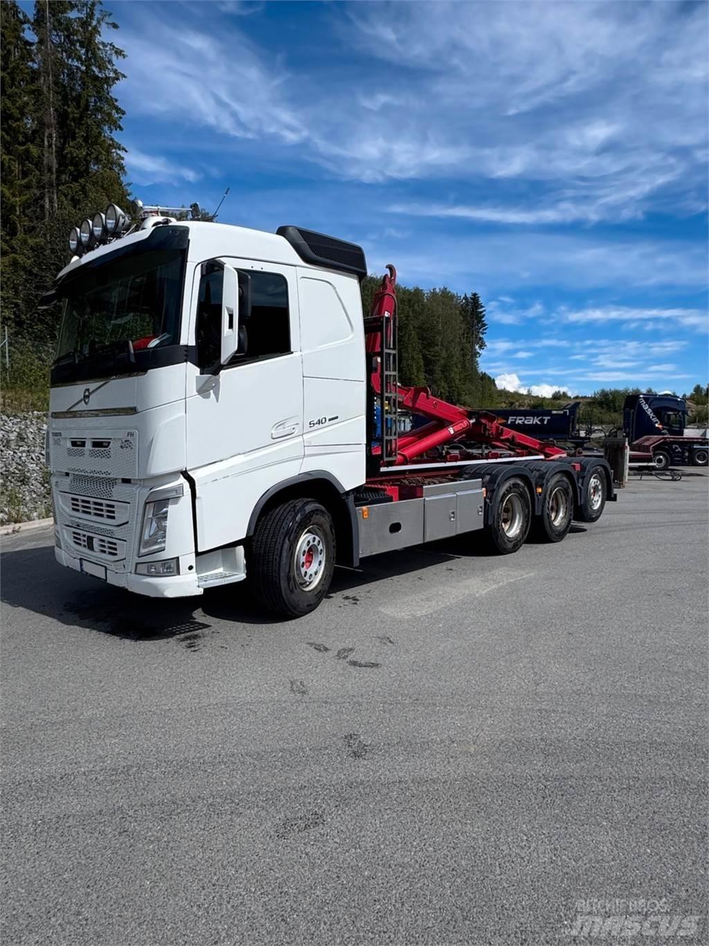 Volvo FH 540 8X4 Rol kiper kamioni sa kukom za podizanje tereta