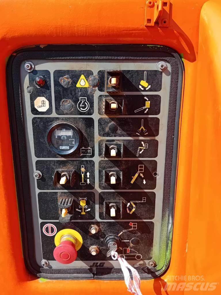 JLG E 450 AJ Zglobne podizne platforme