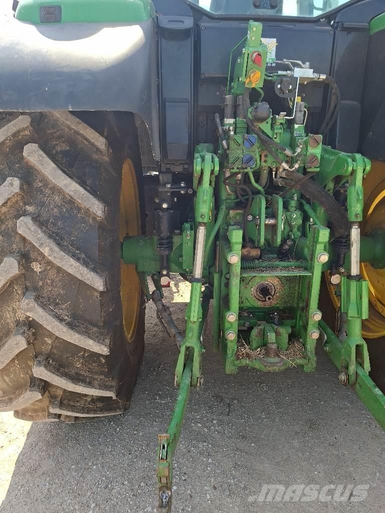 John Deere 6110M Traktori