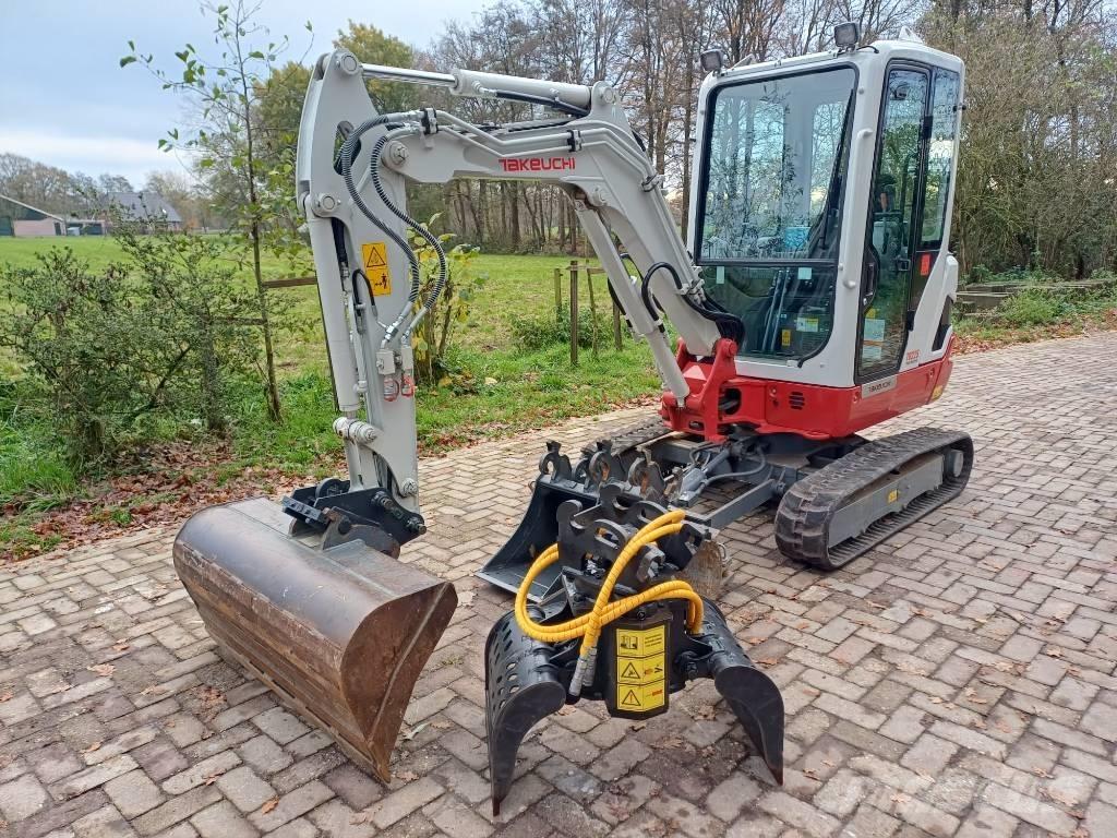 Takeuchi TB 225 Mini bageri < 7t