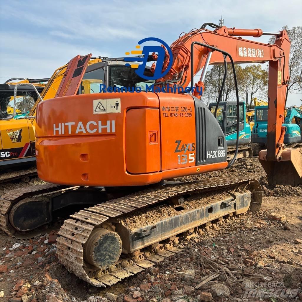 Hitachi ZX 135 US Bageri guseničari