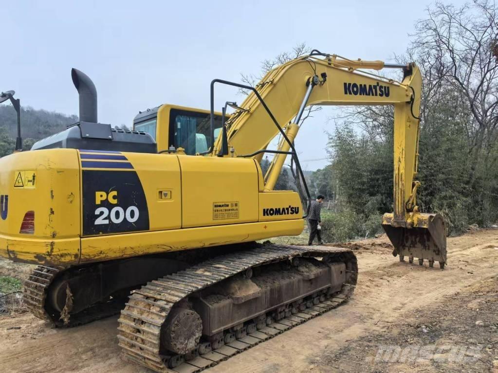 Komatsu PC 200-8 Midi bageri 7t – 12t