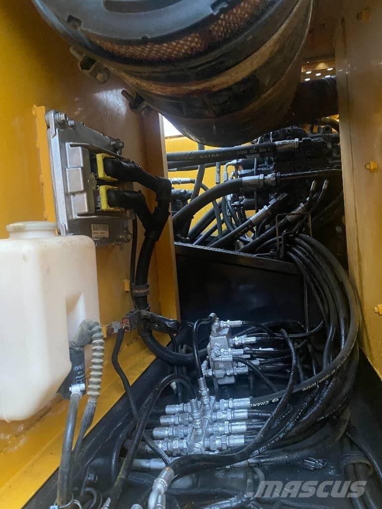 Volvo EC 210 B LC Bageri guseničari