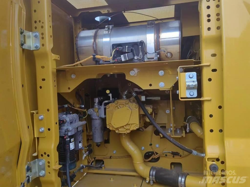 CAT 320 GC Bageri guseničari