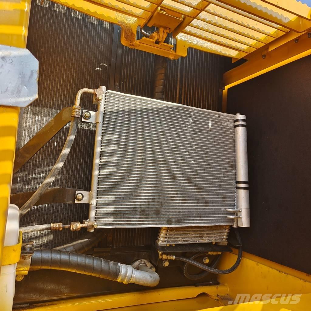 Komatsu PC 200 Bageri guseničari