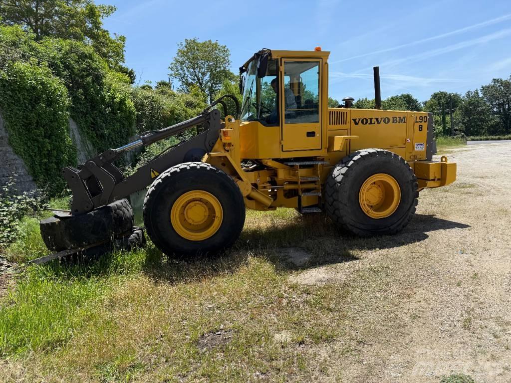 Volvo L90B Utovarivači na točkove