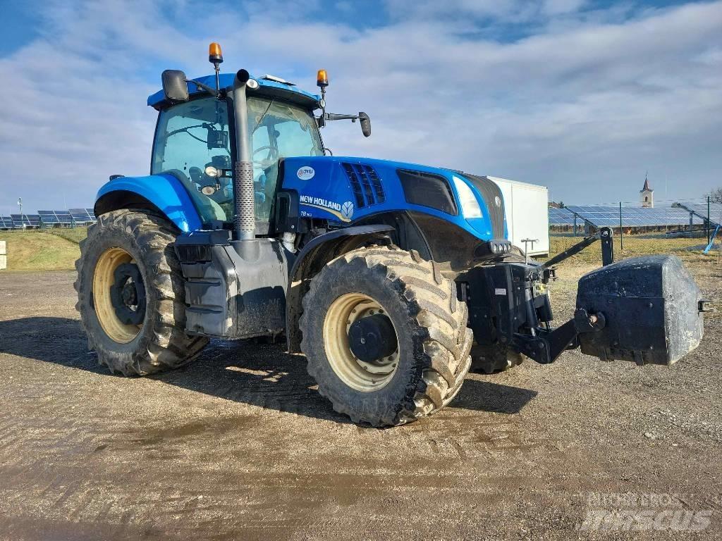 New Holland T 8.360 Traktori