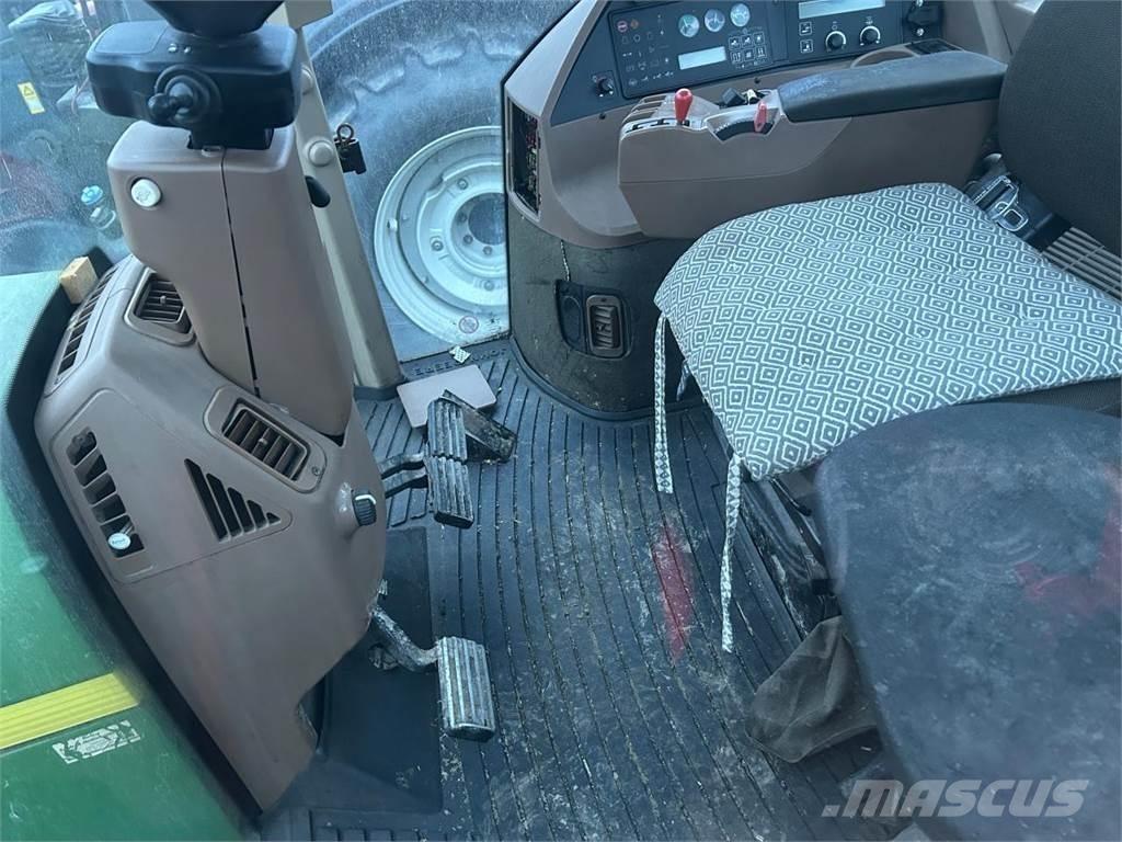 John Deere 8100 Traktori