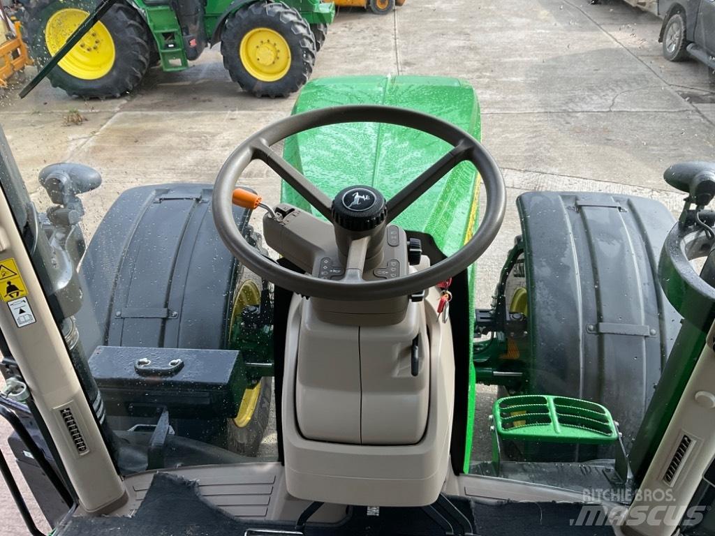 John Deere 7310 R Traktori