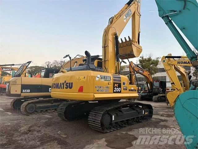Komatsu PC 200-8 Bageri guseničari