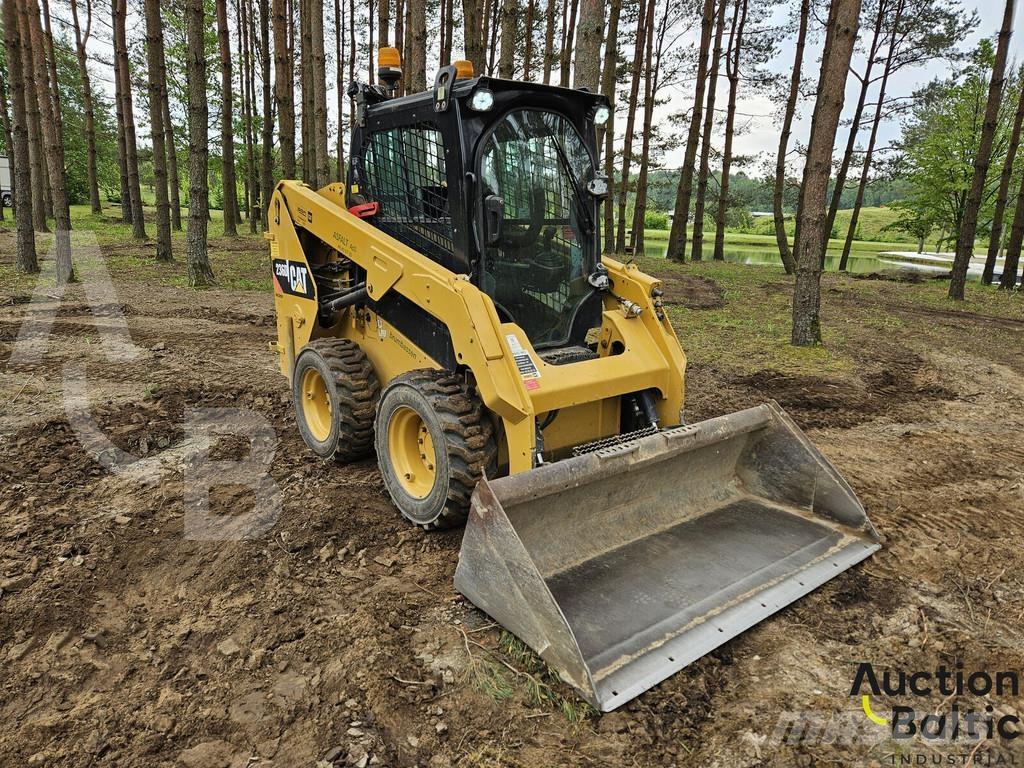 CAT 236 D Skid steer mini utovarivači