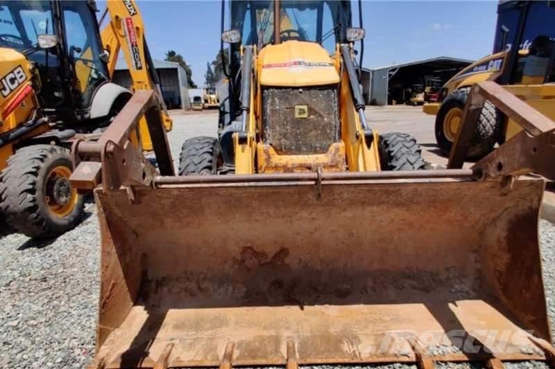 JCB 3CX 4X4 Rovokopači