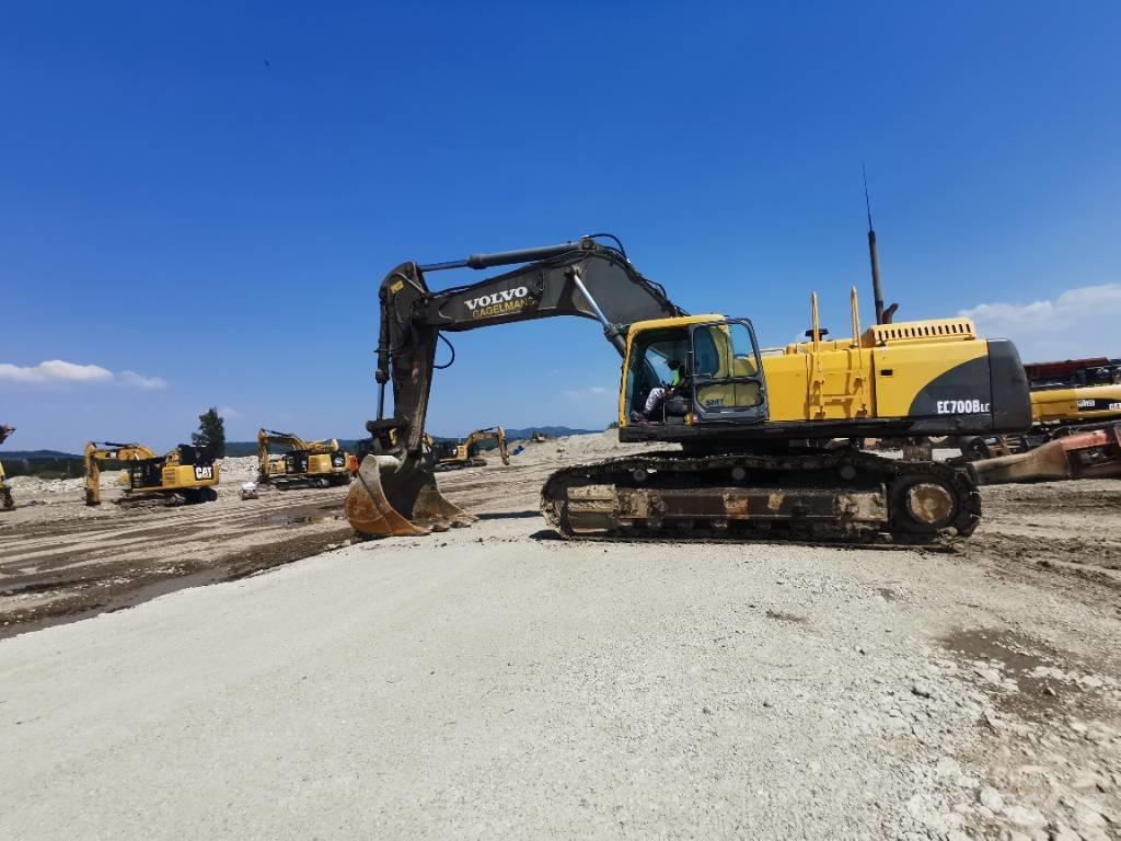 Volvo 700 B Bageri guseničari
