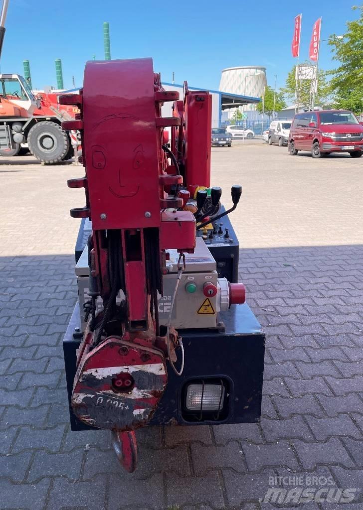 Unic URW-095 Polovni mini kranovi