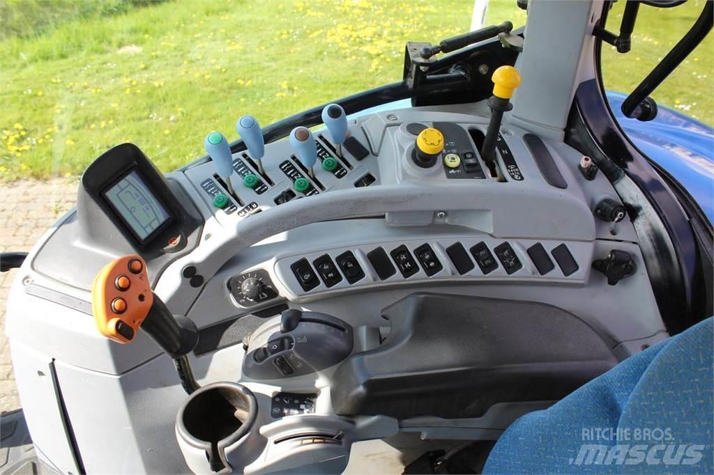 New Holland T7050 Traktori