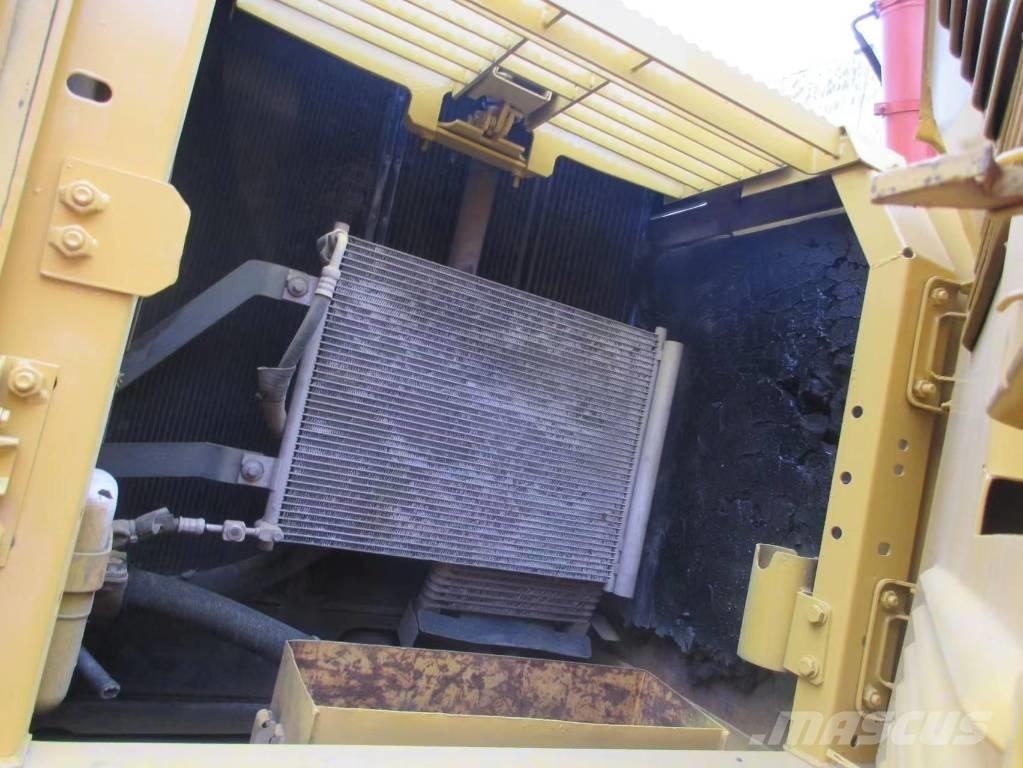 Komatsu PC 240 Bageri guseničari