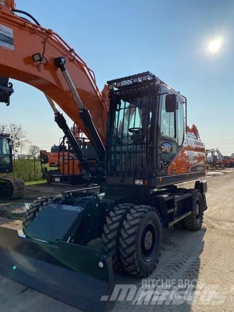 Doosan DX 210 W Bageri točkaši