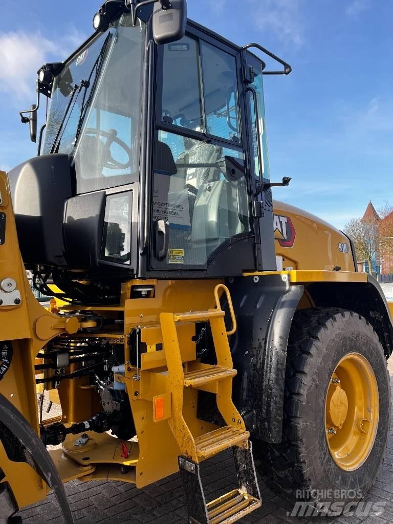 CAT 910 Utovarivači na točkove