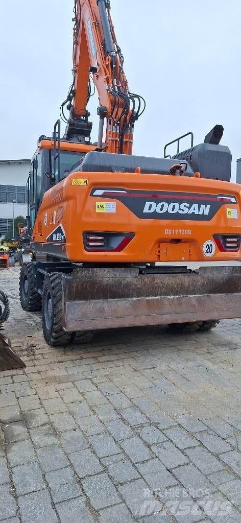 Doosan DX 190 W-7 Bageri točkaši