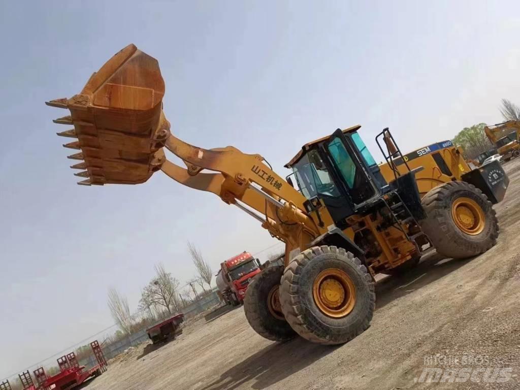 CAT 660D Utovarivači na točkove