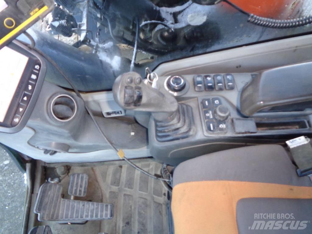 Doosan DX 235 Bageri guseničari