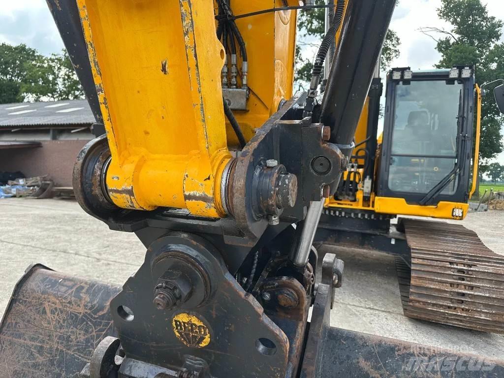 JCB 220Xlc Bageri guseničari