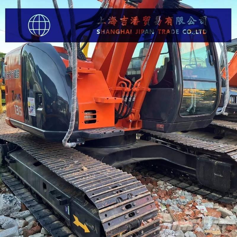 Hitachi ZX 135 Bageri guseničari