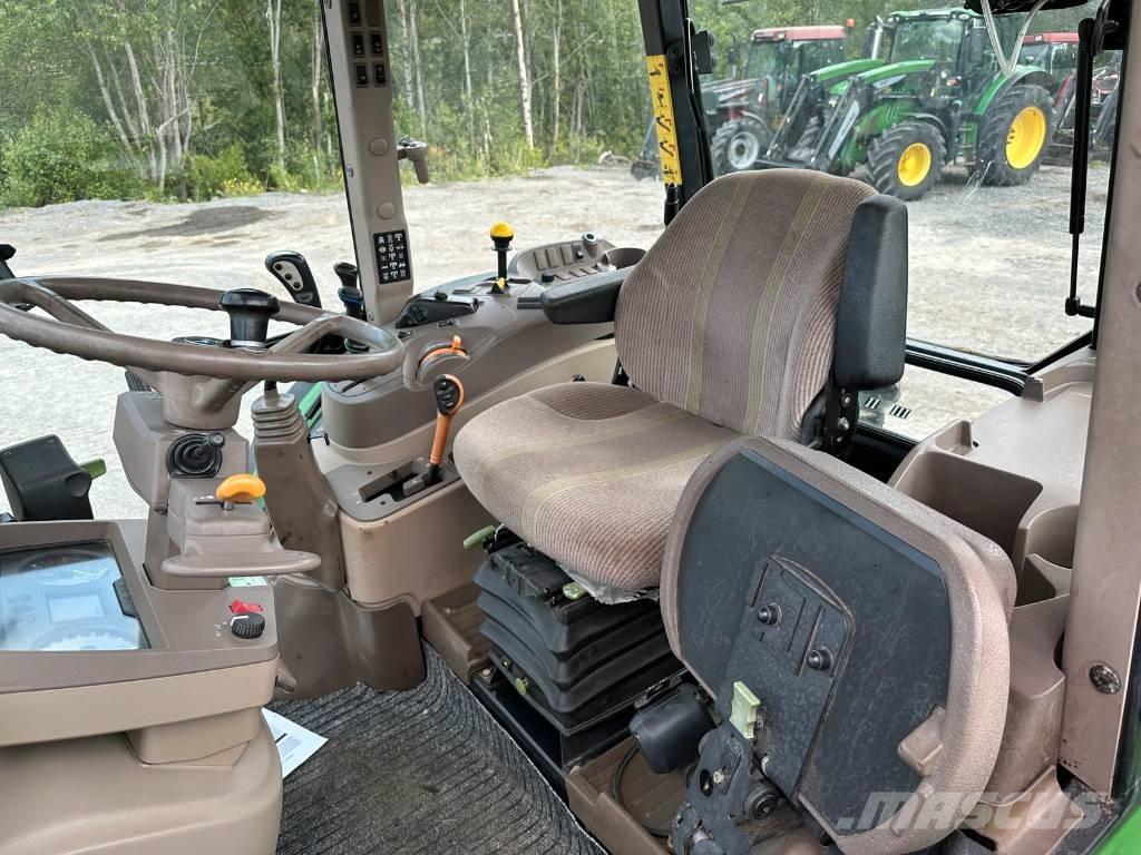 John Deere 5100 R Traktori
