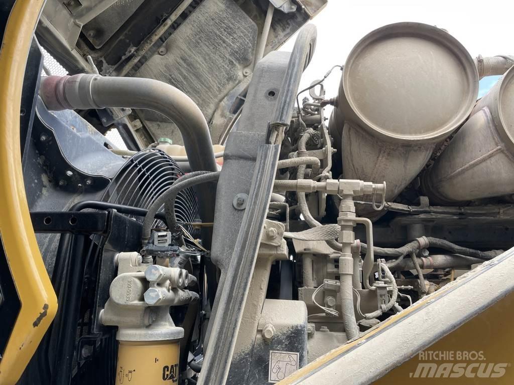 CAT 972M Utovarivači na točkove
