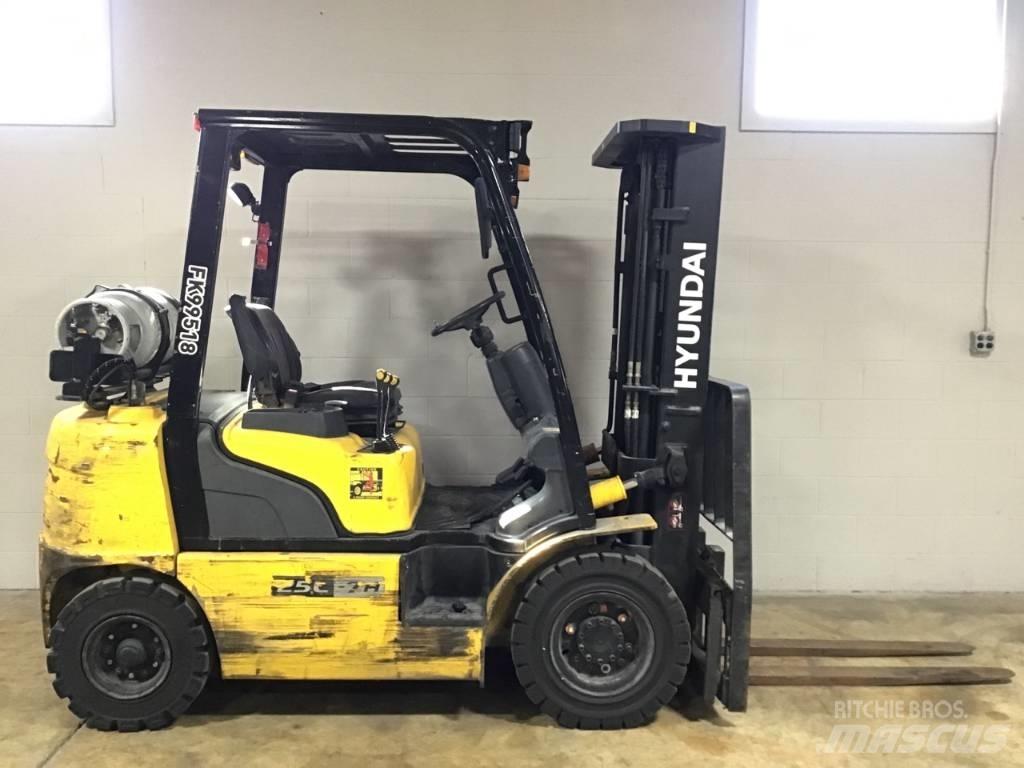 Hyundai 25 L-7 A Viljuškari - ostalo