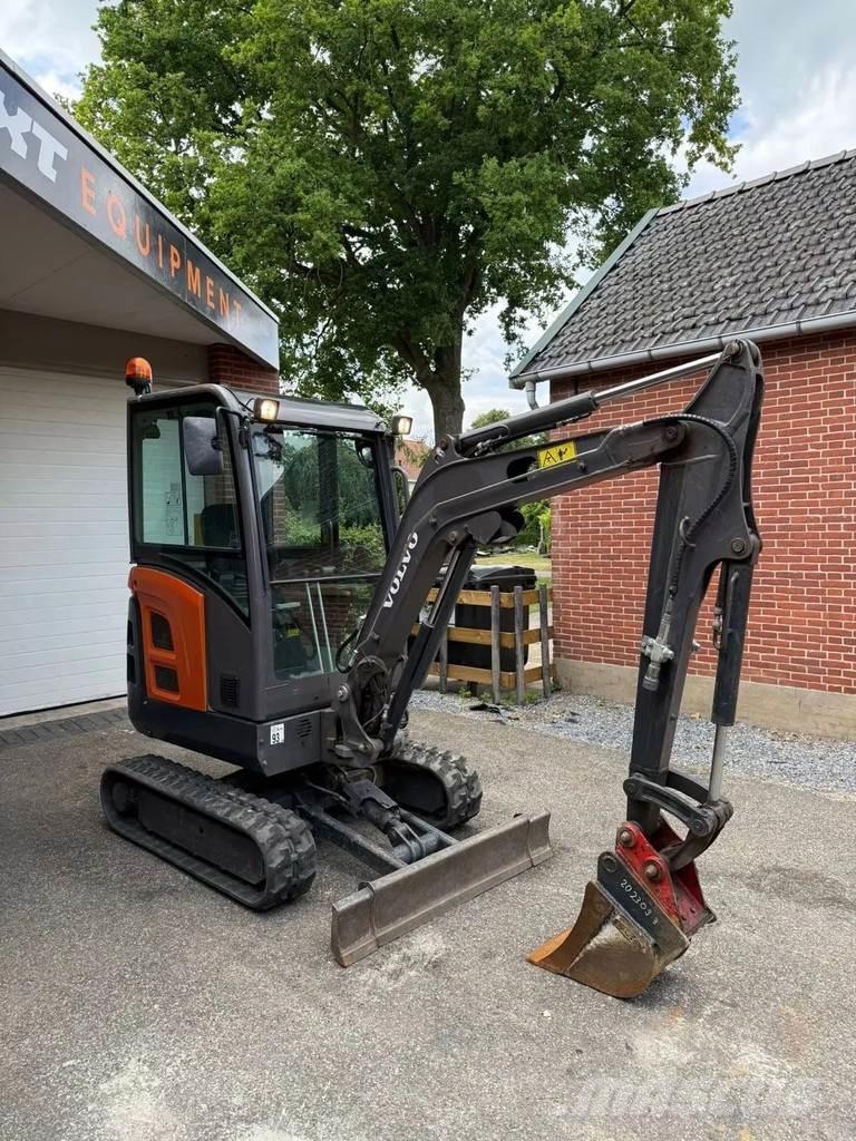 Volvo EC 18 D Mini bageri < 7t