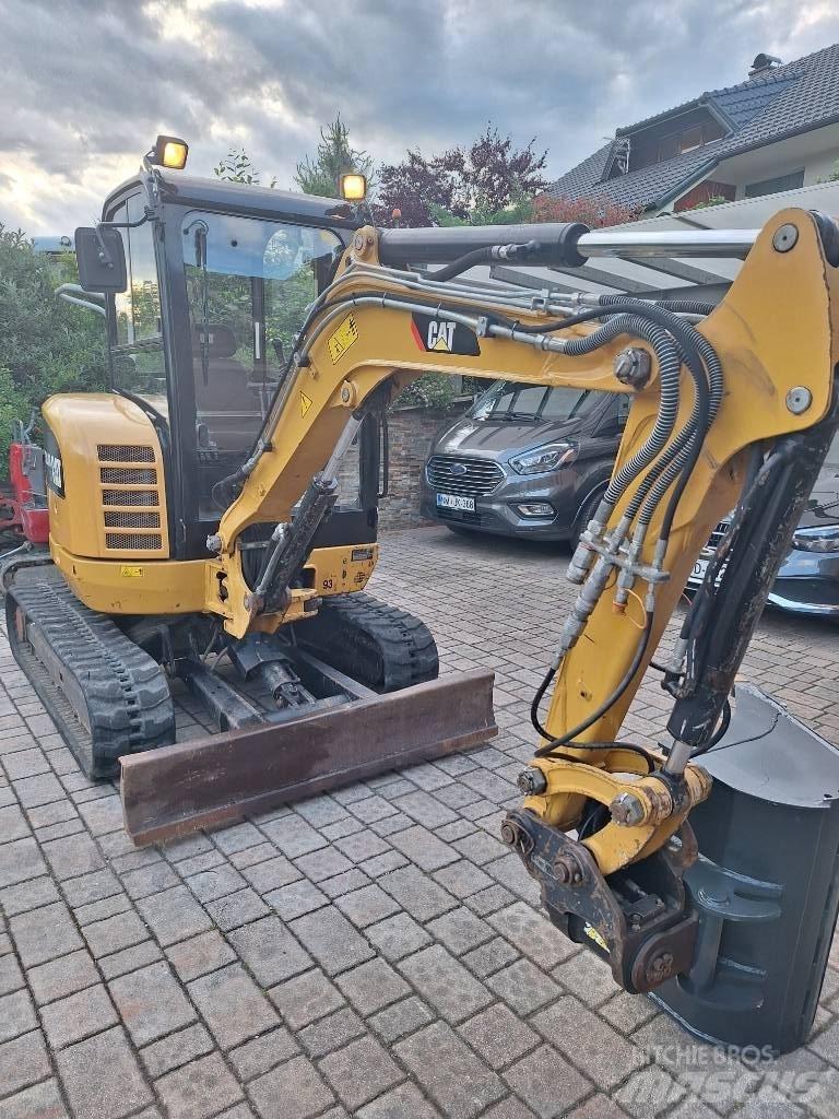 CAT 302.7 D CR Mini bageri < 7t