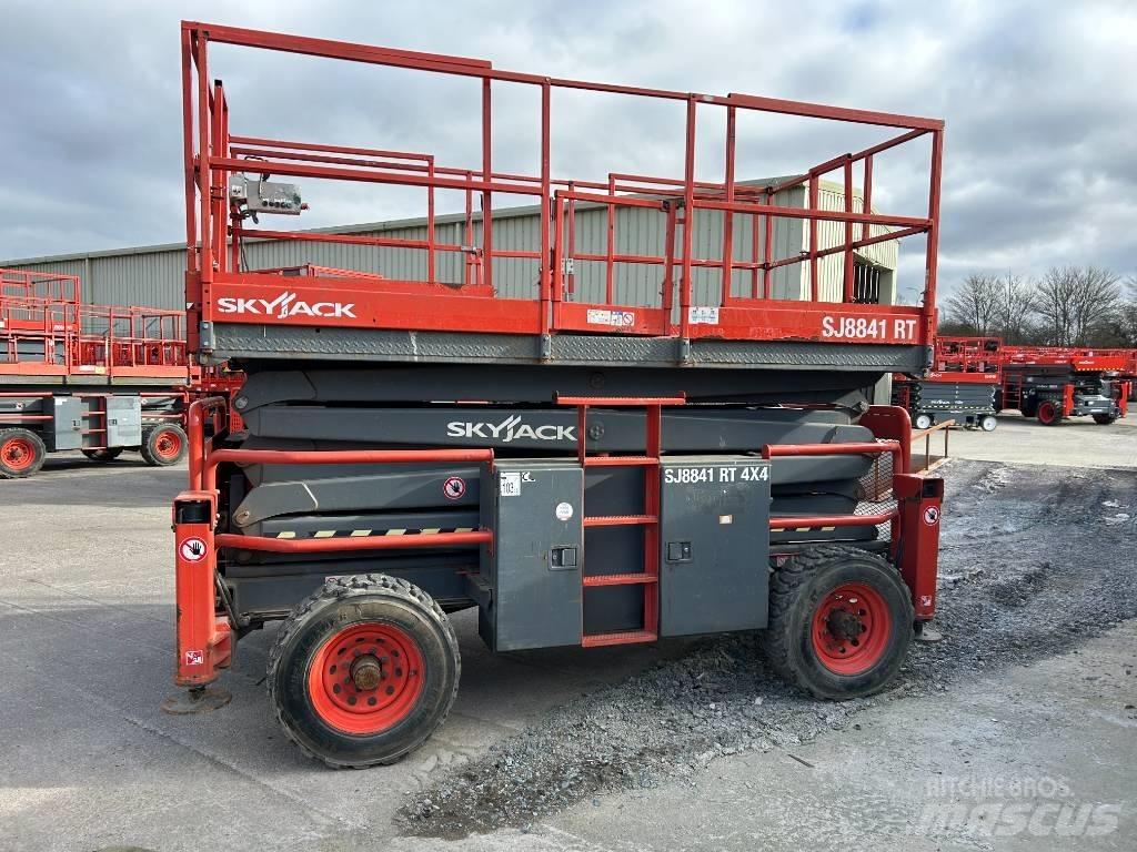 SkyJack SJ 8841 RT Makazaste platforme