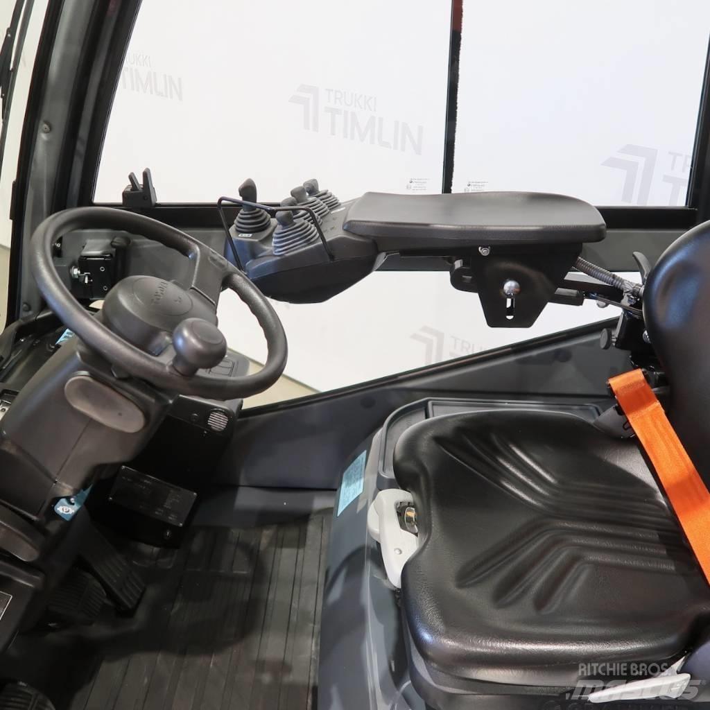 Toyota 02-8FGF25 Plinski viljuškari