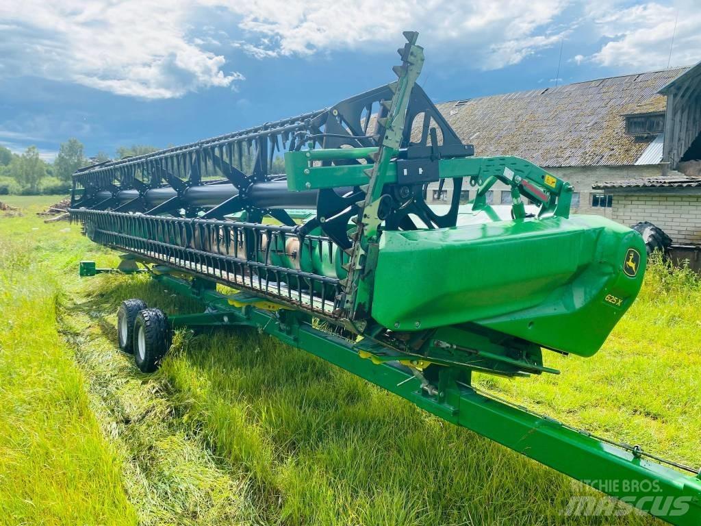 John Deere T670i Kombajni