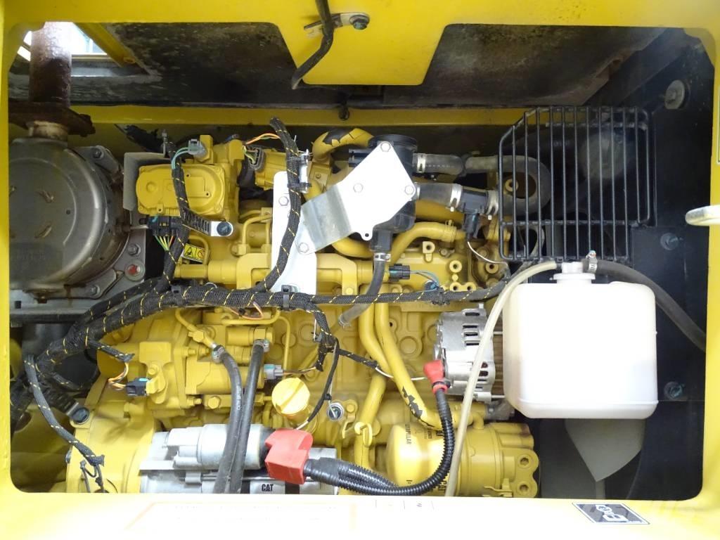 CAT 310 Bageri guseničari