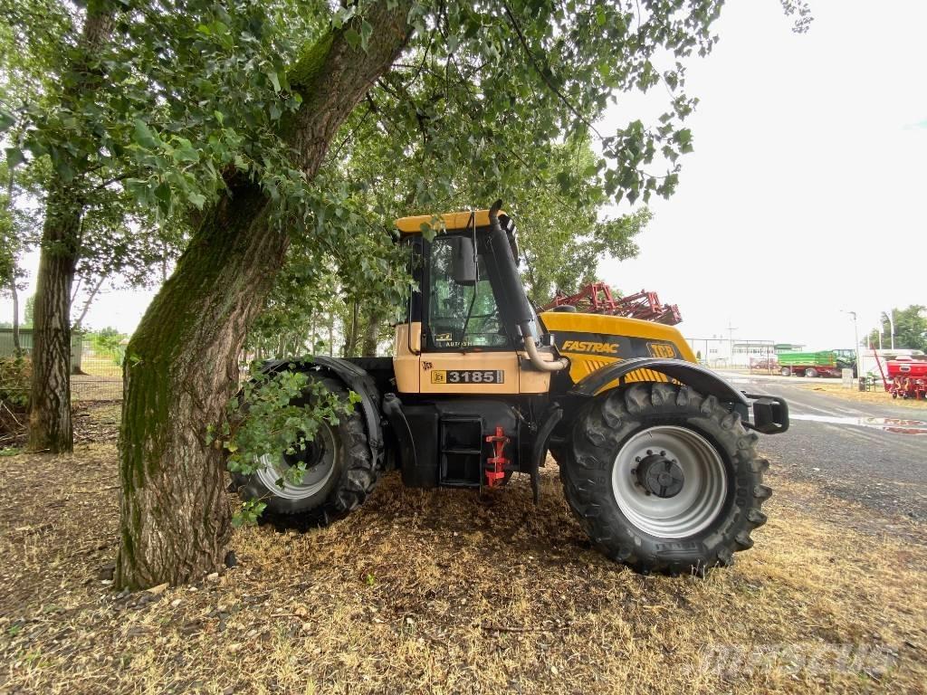 JCB Fastrac 3185 Traktori