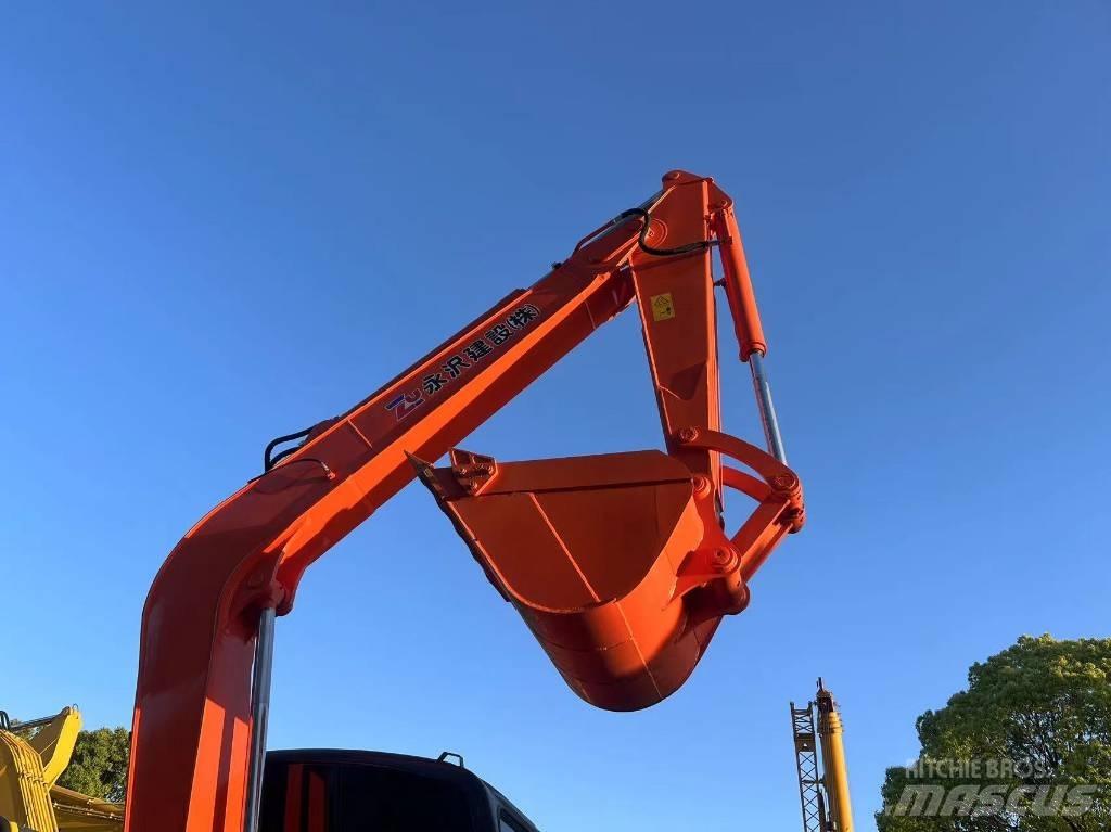 Hitachi ZX70 Bageri guseničari