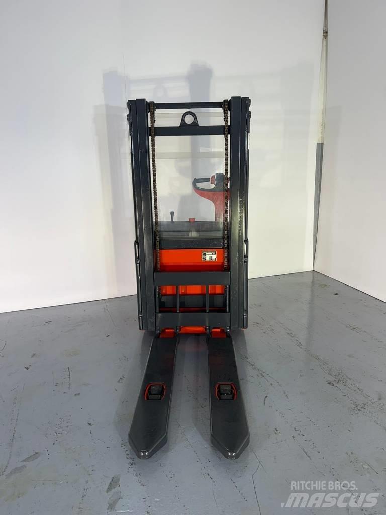 Linde L12 Ručni paletar