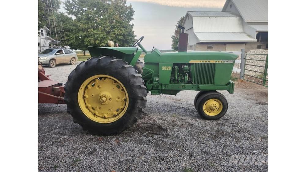 John Deere 3020 Traktori