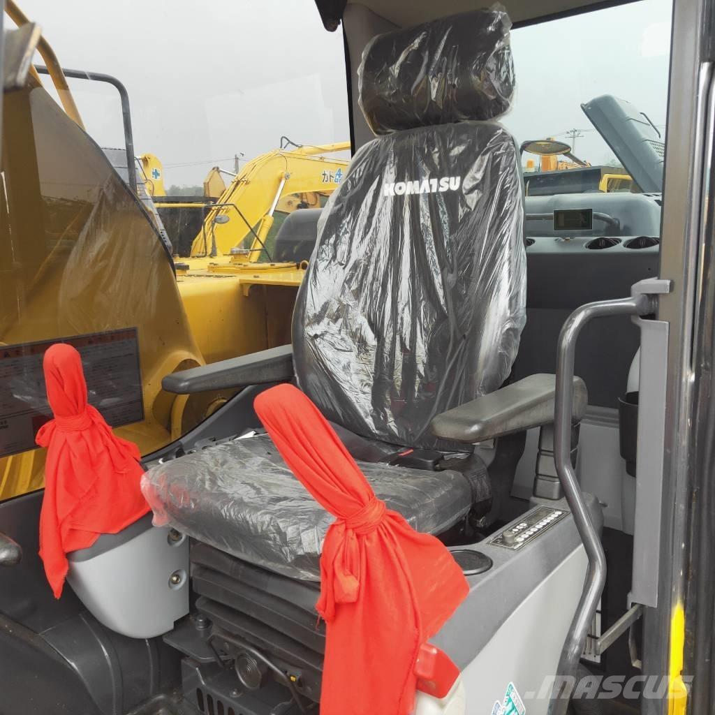 Komatsu PC200-8 Bageri guseničari