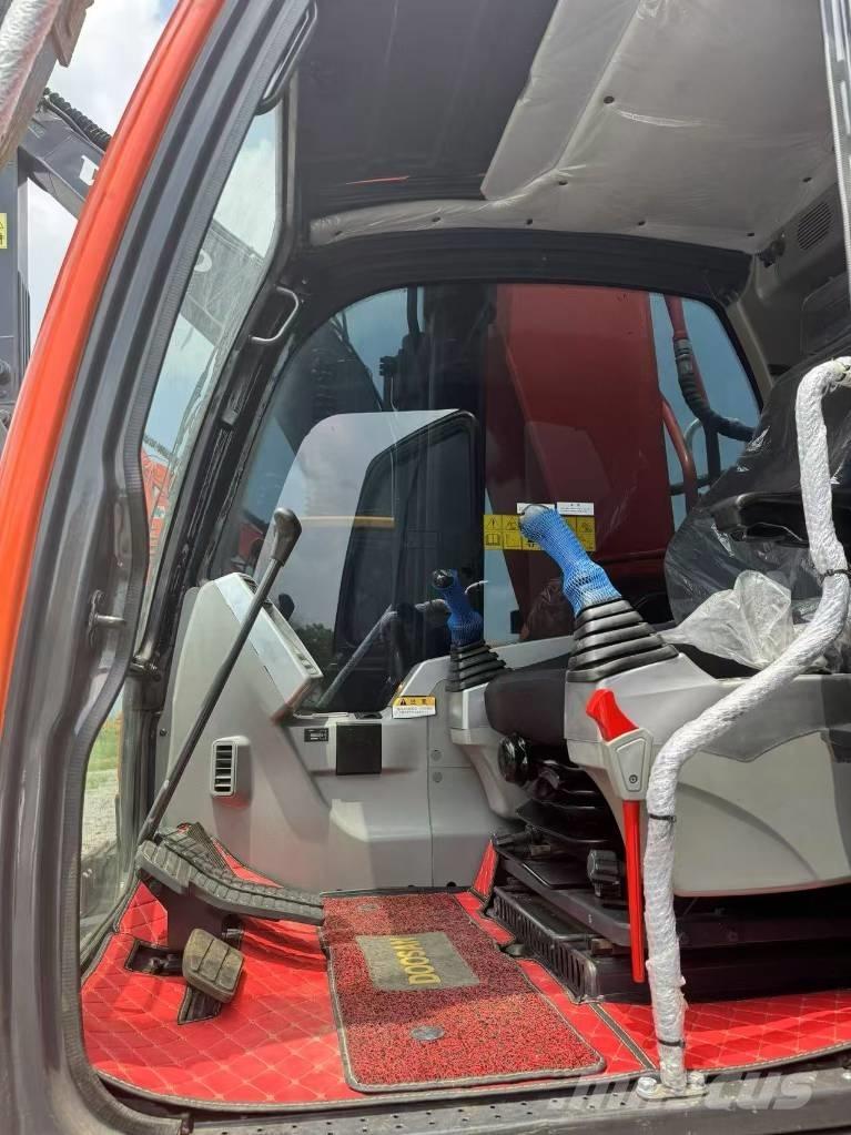 Doosan DX300-9C Bageri guseničari