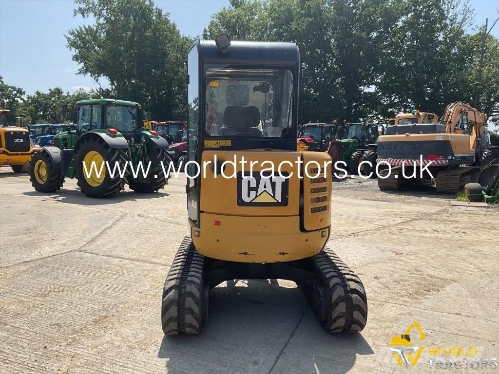 CAT 302.7 D Mini bageri < 7t