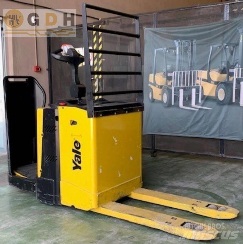 Yale MP20X Nisko podizni električni viljuškar sa stajalištom